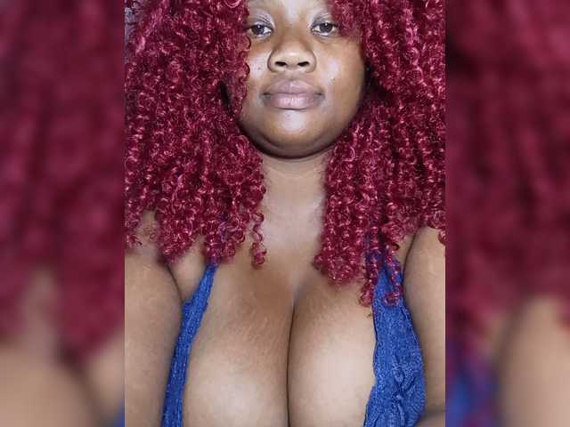 Hanaia1 live cam on BongaCams