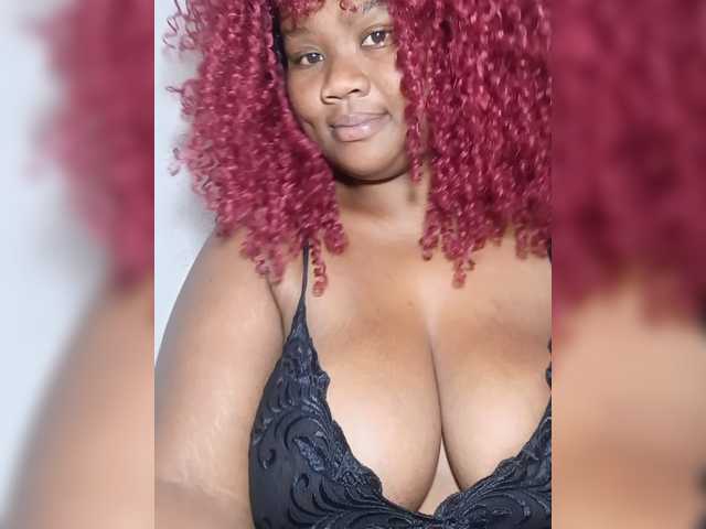 Hanaia1 live cam on BongaCams