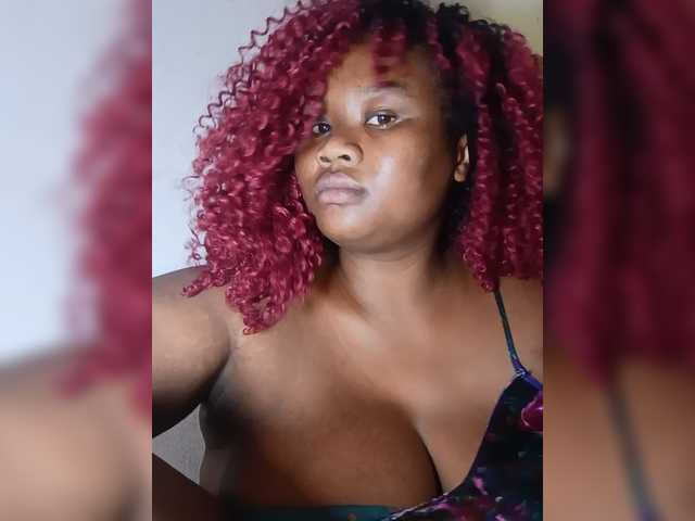 Hanaia1 live cam on BongaCams