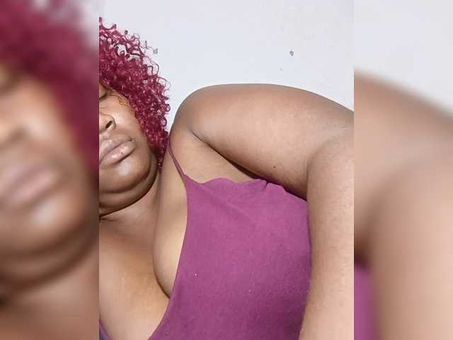 Camgirl Hanaia1 sur Bongacams