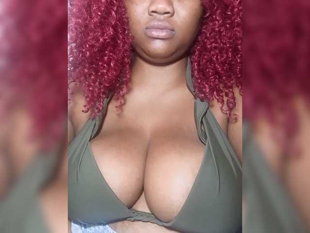 Hanaia1 live cam on BongaCams