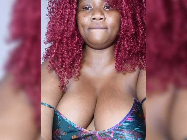 Hanaia1 live cam on BongaCams