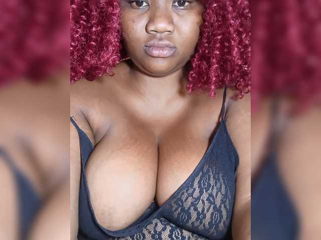 Hanaia1 live cam on BongaCams