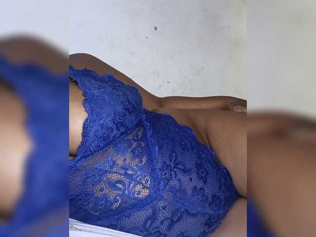 Hanaia1 live cam on BongaCams