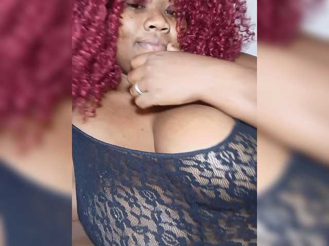 Hanaia1 live cam on BongaCams