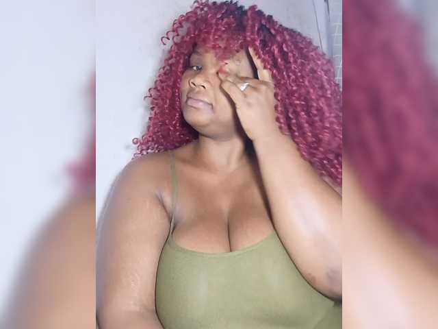 Hanaia1 live cam on BongaCams