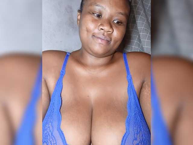 Hanaia1 live cam on BongaCams