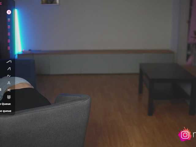 mel-collins live cam on BongaCams