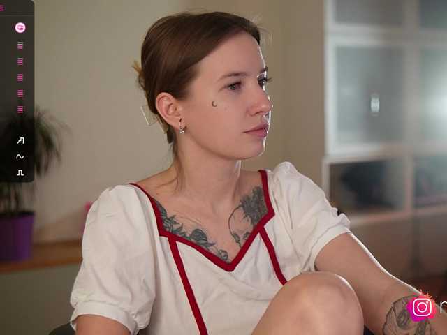 mel-collins's BongaCams show and profile