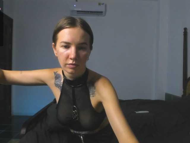 mel-collins live cam preview
