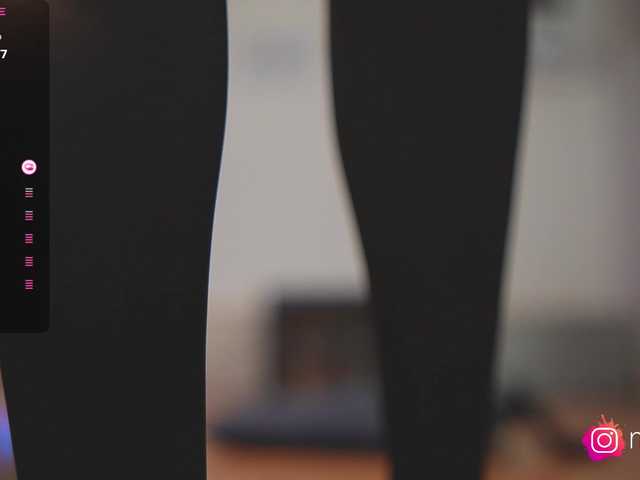mel-collins live cam on BongaCams