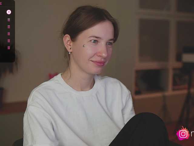 mel-collins's BongaCams show and profile