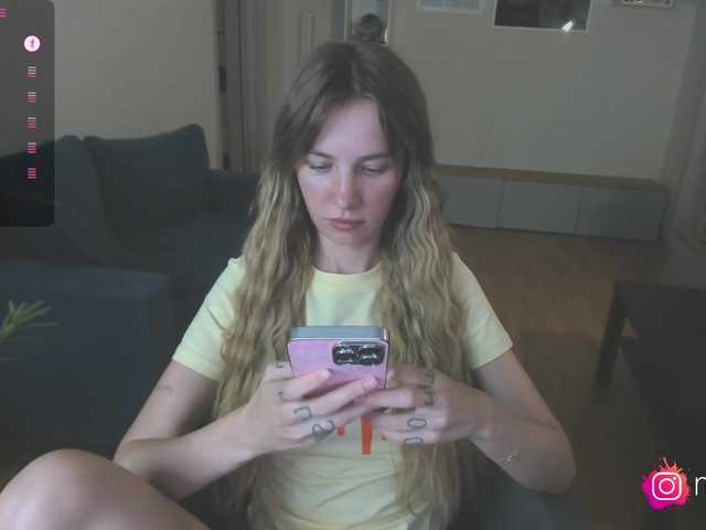 mel-collins live cam on BongaCams