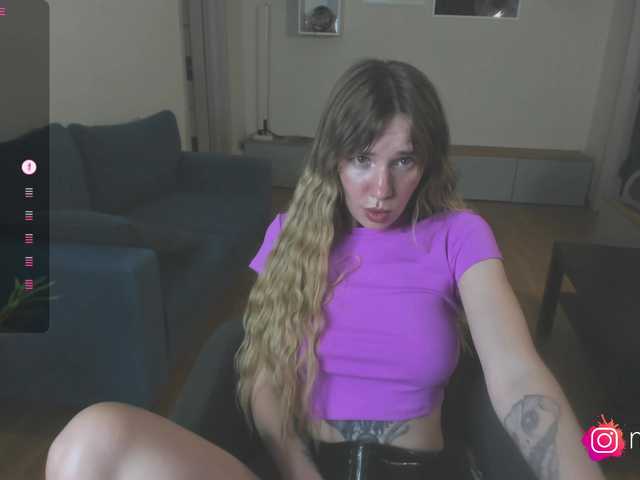 mel-collins live cam on BongaCams