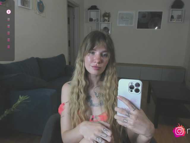mel-collins live cam on BongaCams