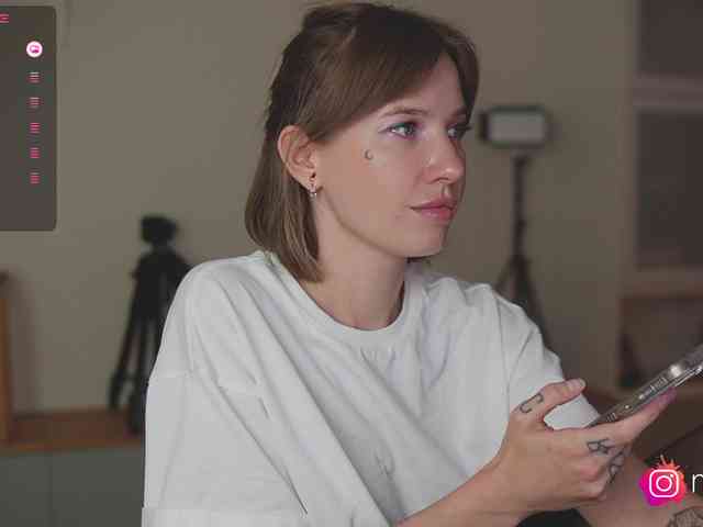 mel-collins webcam