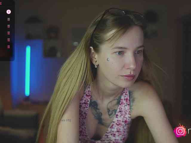 mel-collins webcam
