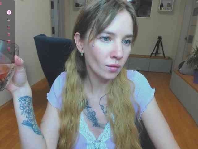 mel-collins webcam