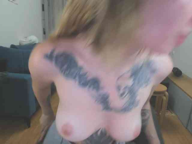 mel-collins webcam