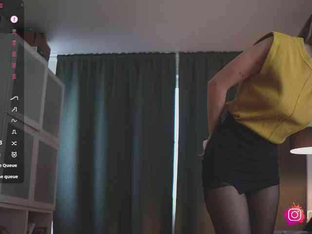 mel-collins webcam