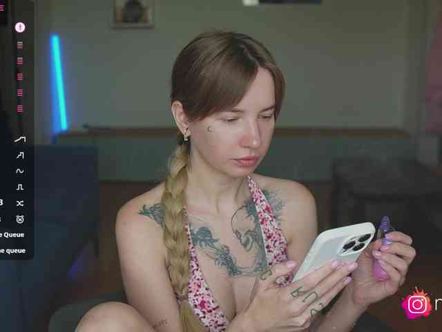 mel-collins webcam