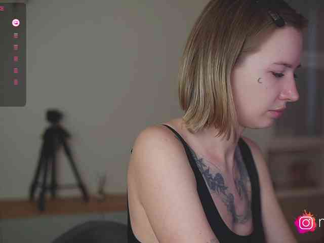 mel-collins webcam