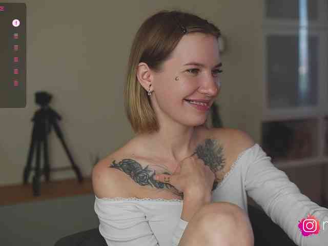 mel-collins webcam