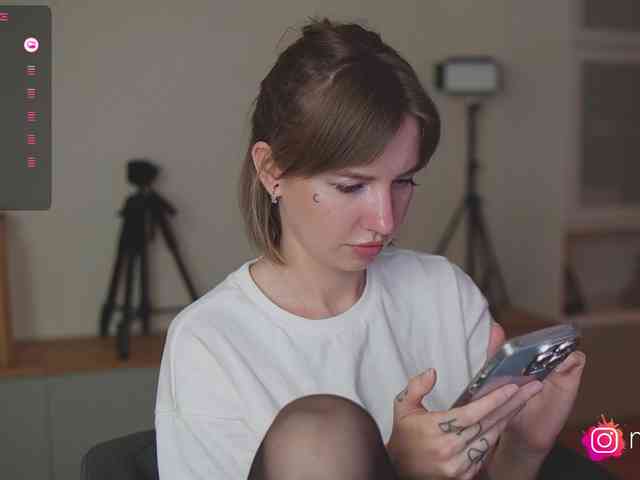 mel-collins webcam