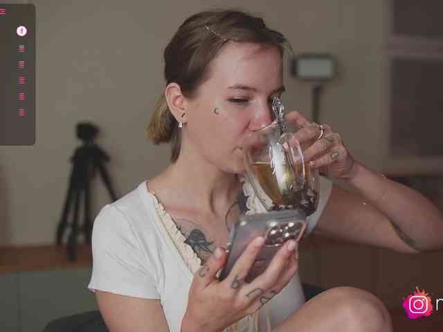 mel-collins webcam