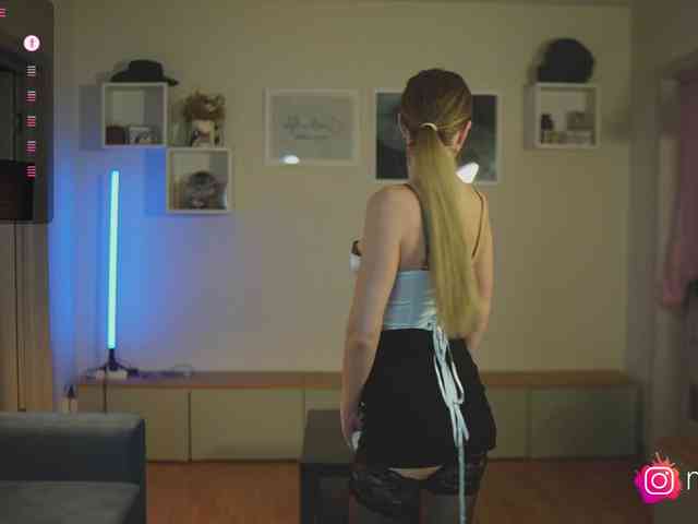 mel-collins webcam
