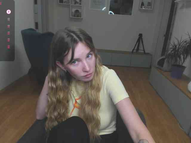 mel-collins webcam