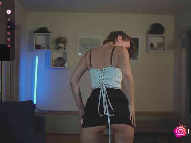 mel-collins webcam