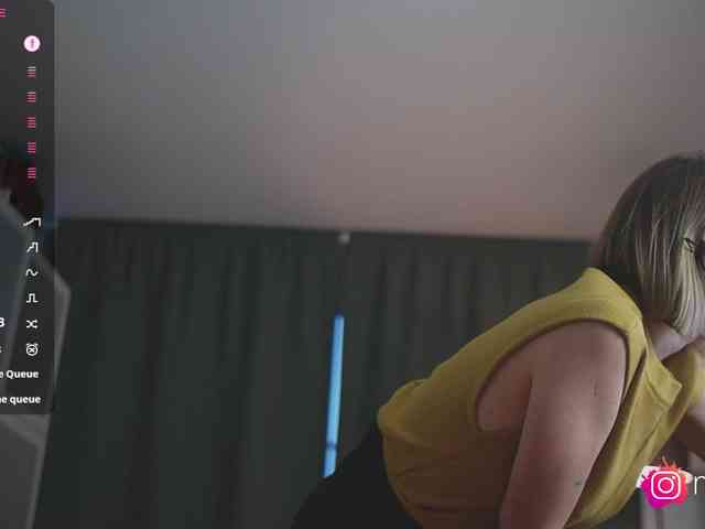 mel-collins webcam