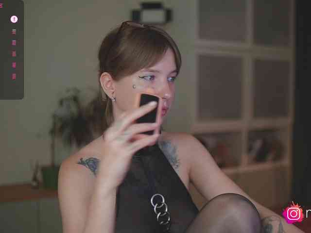 mel-collins webcam