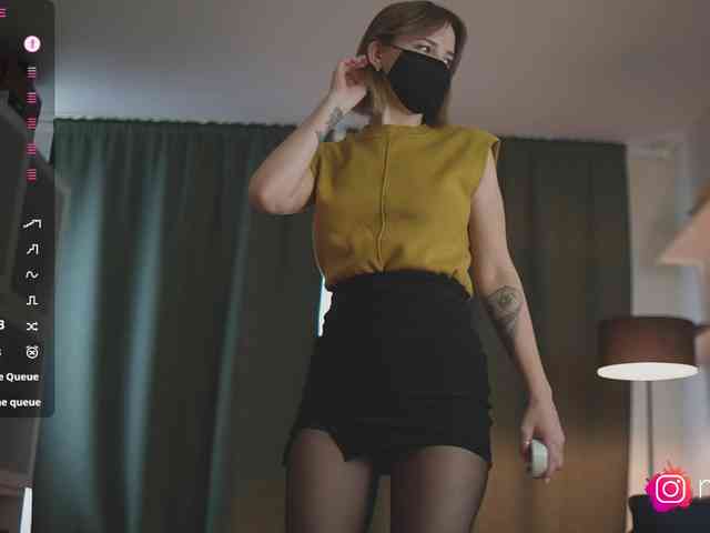 mel-collins webcam