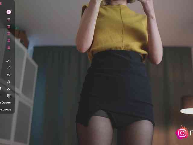 mel-collins webcam