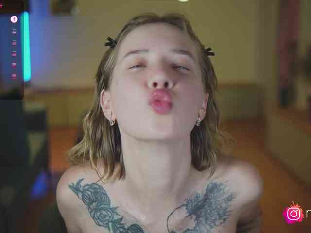 mel-collins webcam