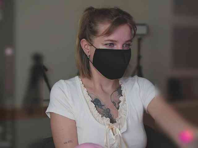 mel-collins webcam