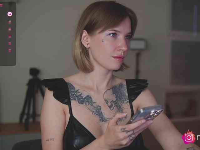 mel-collins webcam