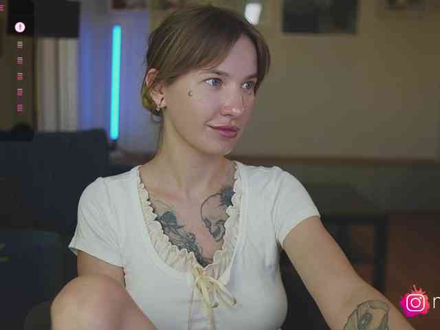 mel-collins webcam