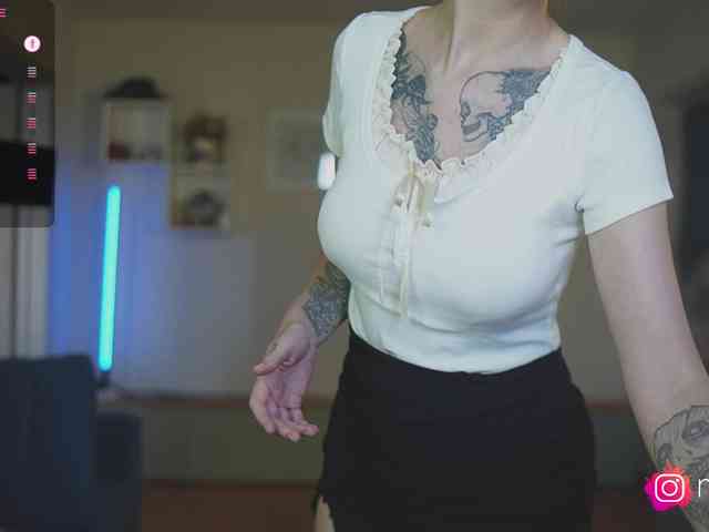 mel-collins webcam