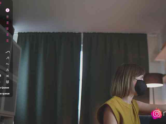 mel-collins webcam