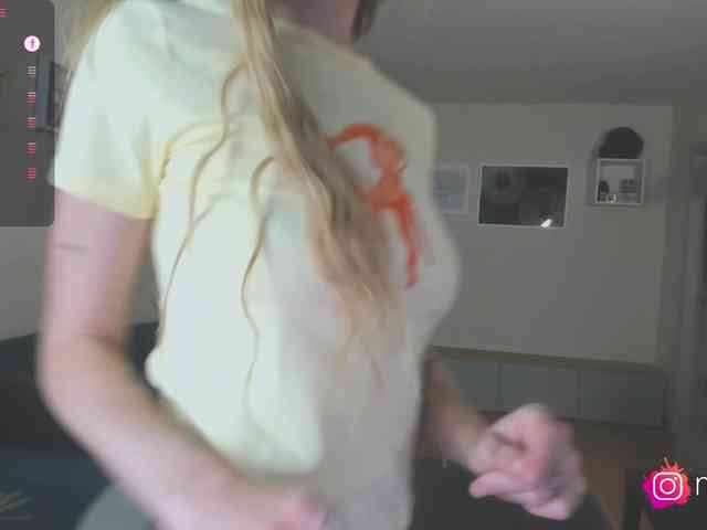 mel-collins webcam