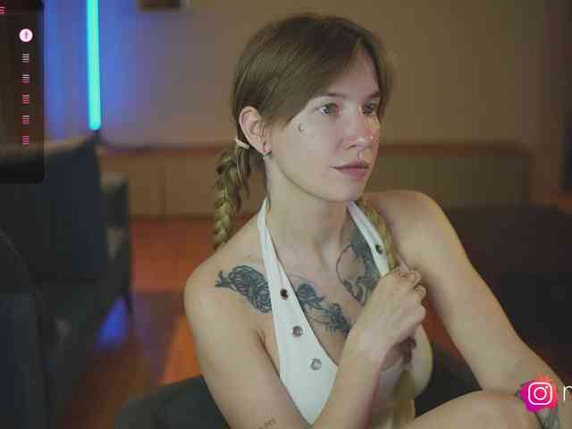 mel-collins webcam