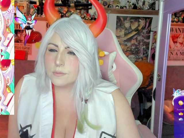 canndyy-new's BongaCams show and profile