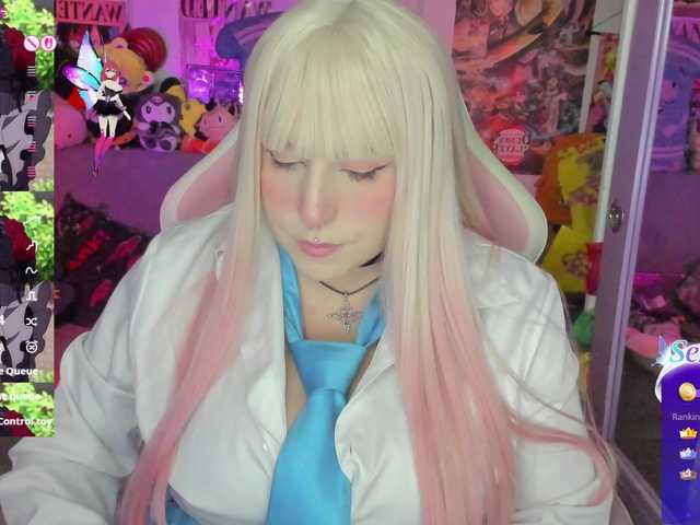 canndyy-new's BongaCams show and profile