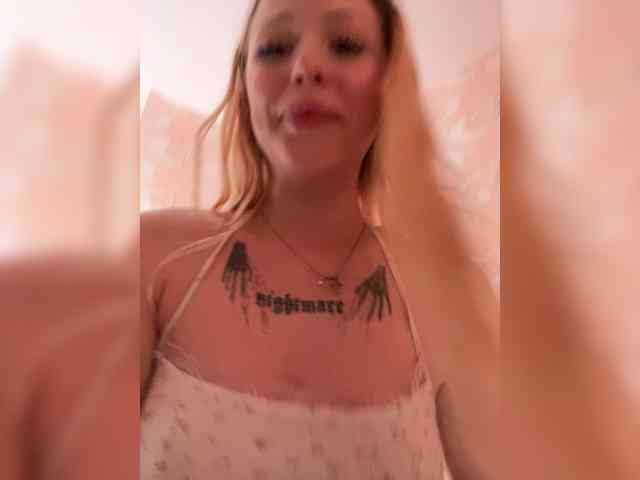 CutieMolly Sex Cam Show