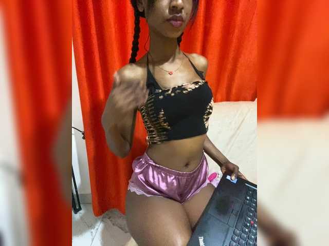 Pvalley live cam on BongaCams