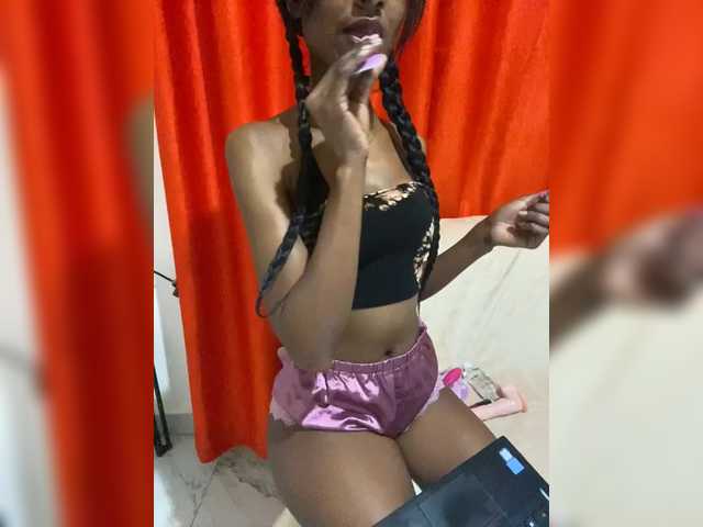 Pvalley live cam on BongaCams