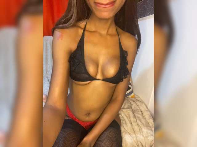 Pvalley live cam on BongaCams